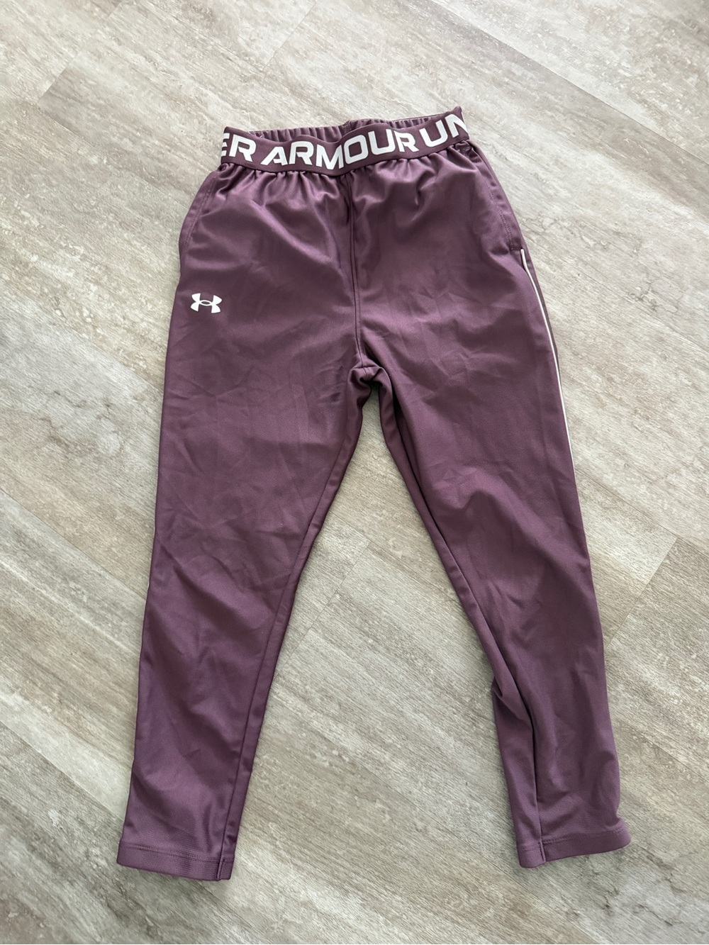 Under Armour Girls' Burgundy Athletic Leggings with Branded Waistband